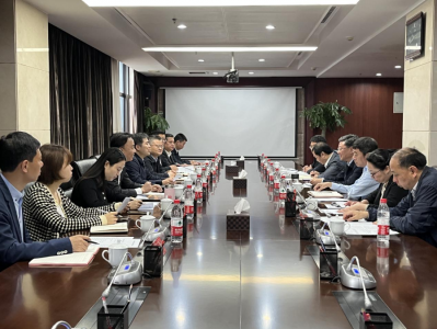 ��������������һ�е����ſ�չ��̸����